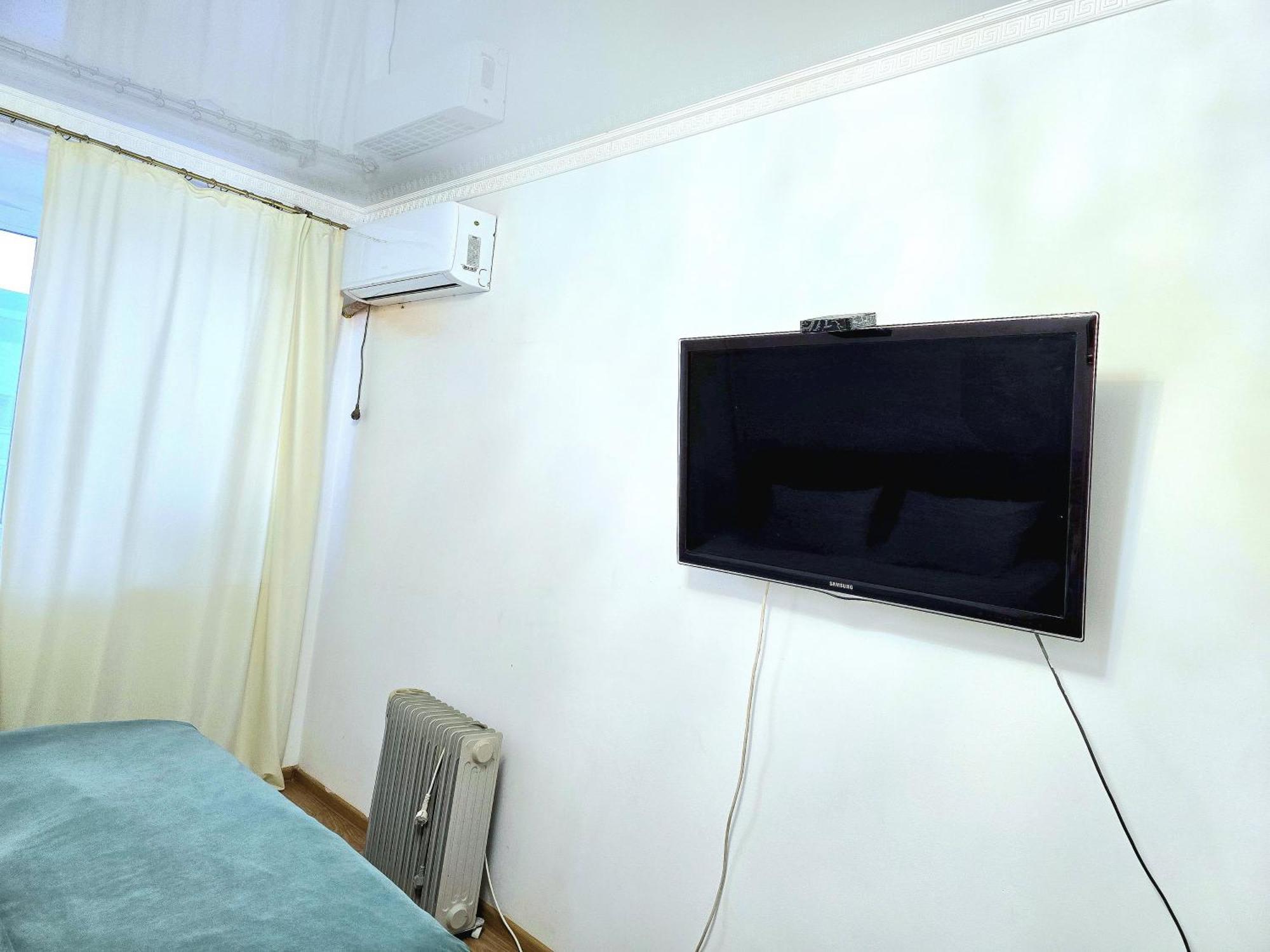 Двухкомнатная "Аэропорт Астана" Appartement Buitenkant foto